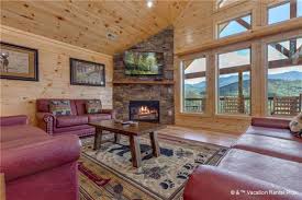 Pigeon forge cabin rentals by owner are lodging vacation rentals owned by individuals who have lavished a large amount of care and attention onto their own property. Jackson Mountain Homes All About The View Gatlinburg Tn Vacation Rentals Renttennesseecabins Com
