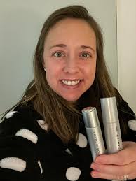 Okay mama, when was the last time you looked in the mirror and couldn't  stop staring because you 𝐋O𝐕E𝐃 what you saw reflected back?! 🖤 𝘽𝒆𝙚𝒏  𝒂 𝒘𝙝𝒊𝙡𝒆.... Well, first let me