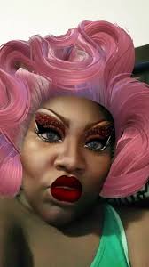 Capri Lang's Instagram, Twitter & Facebook