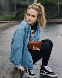 37 Delightful Winter Outfits Ideas Denim Jacket Addicfashion Jacket Outfits Fashion Denim Jacket Outfit