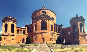 Festa di san luca, evangelista, che, secondo la tradizione, nato ad antiochia da famiglia pagana e medico di professione, si convertì alla fede in cristo. Free Photo Basilica Santuario Della Madonna Di San Luca Italy Ancient Place Landmark Free Download Jooinn