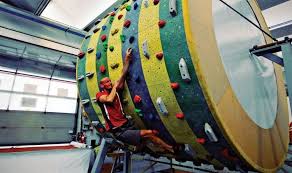 Parete Di Arrampicata Ideale Per Allenarsi Su Differenti Livelli Climbing Arrampicata Parete Da Arrampicata In Casa Parete Da Arrampicata Arrampicata