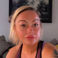 100+ "Lowthorpe" profiles