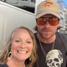 Mana Bear Bolton live with The Frizzle Enderlin Municipal Library ! Support  Local Art! 🏴‍☠️❤️✌️🌕