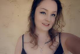 Can anyone sharpen this photo thanks