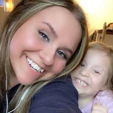 Alyssa Lay (alyssalayyy)