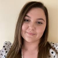 Alexandra Hanley's Instagram, Twitter & Facebook