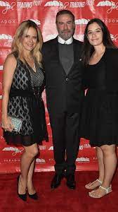 John travolta and the late kelly preston's daughter, ella bleu,. Kelly Preston S Daughter Ella Honours Late Mother On Instagram