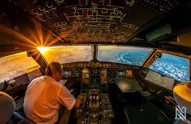 Pilot Takes Stunning Hdr Photos From Inside Airliner Cockpits Cockpit Flight Deck Aviation