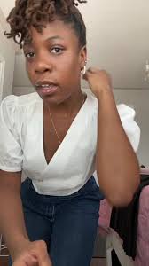 #stitch with @ebonicurlsblog I like this more tbh and that’s okay 😌