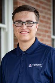 Ryan Amos's Instagram, Twitter & Facebook