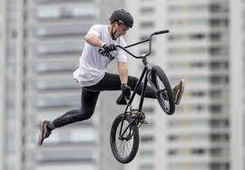 4,519 freestyle bmx premium high res photos. Bmx Freestyle Die Mit Dem Bike Tanzen Forderbeispiele Athletenforderung Stiftung Deutsche Sporthilfe