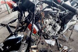Apakah anda sedang mencari artikel tentang jalur kabel tci thunder 125? Begini Cara Ubah Kelistrikan Motor Dari Ac Ke Dc Cuma Modal Isolasi Gridoto Com