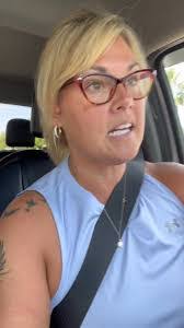 Robin Cupp's Instagram, Twitter & Facebook