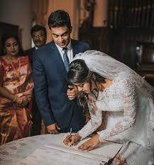 Though their relationship was complicated from the outset, forrest and jenny seemed destined for each other and finally made their love official in a simple ceremony in the yard of forrest's childhood home. Wedding Photographers In Chennai Best Candid Photography Candid Video Wedding Cinema Couple Portraits