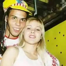 Ex de Ronaldo fala da concorrência com outras mulheres