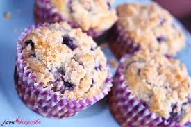 A blueberry muffin protein bar with real blueberries and sweet muffin chunks with 21g of protein and 2g of sugar. Streusel Blueberry Muffins Javacupcake
