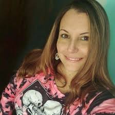 Easy front door halloween wreaths ideas?