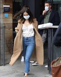Concealed button fastenings, side seam pockets and removable waist belt gives this coat a masculine edge. Maxmara Manuela Belted Camel Hair Coat Worn By Ana De Armas Santa Monica April 18 2020 Spotern