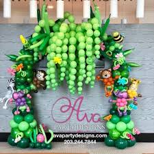 Animal Jungle Safari Themed Baby Shower Balloon Arch With Balloon Tree And Baby Animals Par Baby Shower Balloon Arch Balloon Decorations Party Balloon Tree