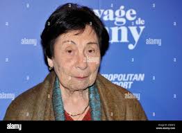 Fanny Ben-Ami (le film est une adaptation de son livre 'Le journal de  Fanny') lors de l'avant-premiere du film 'Le Voyage de Fanny', au Publicis  Cinemas, avenue des Champs-Elysees, le 03 mai