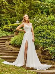 Check spelling or type a new query. 81 Brautkleider A Linie Ideen In 2021 Hochzeitskleid Hochzeit Kleider