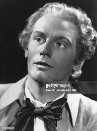 76 Gustaf Gruendgens Directed Photos & High Res Pictures