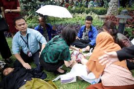 Dramatic photos on social media showed the aftermath of the collapse, with victims lying on the ground outside the complex. Balcony Collapses At Indonesia Stock Exchange Injuring At Least 70 Wsj