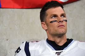 Pitting Tom Brady's age-33 season vs Russell Wilson's: Who comes out