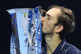 11 февраля 1996 | 24 года. Kalahkan 3 Besar Daniil Medvedev Jadi Juara Atp Finals 2020 Jpnn Com