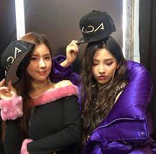 곡은 gidle 소연의 달라 랩파트 #gidle #soyeon #kda #kdaakali. G Idle Miyeon And Soyeon Kda G I Dle Kpop Girls G Idle Miyeon