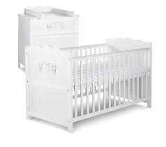 La table à langer fait partie du mobilier indispensable à acquérir lors de l'arrivée d'un bébé. Marsell Ensemble Commode A Langer Lit Bebe 140x70 Lit Evolutif But