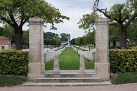 Daours Communal Cemetery Extension ...