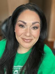 Long time no post, FB fam! 😂 I've been steady chopping my survey money  through online surveys 💸, that my reach dropped sooooo much😩 but  Christmas don dey reach ,dis December MUST