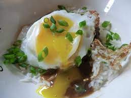 Put the lettuce leaves down on a plate and spoon the shrimp over the lettuce. Hamburger Cooking Is Fun Really