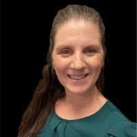 Ellen Esslinger's Instagram, Twitter & Facebook