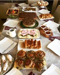 berrin adli kullanicinin davet sofralari invitation food panosundaki pin yemek sunumu yemek yemek tarifleri