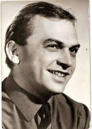 Gyula bodrogi (born 15 april 1934) is a hungarian television and film actor. Talalkozasaim Bodrogi Gyulaval Anna Blogozin