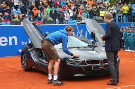 She says the abuse she received was so severe that at one point she tried to end her life. Bmw Open By Fwu 2017 Alexander Zverev Oliver Zipse Mitglied Des Vorstands Der Bmw Ag Produktion
