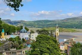 Wikimedia commons has media related to villages in wales. The Ultimate Guide To Portmeirion Village Menai Holidays