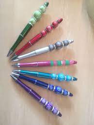 Kugelschreiber Selber Mit Perlen Fullen Auch Ideal Fr Mirajolie Und Fimo Kugeln Beadable Products Bead Charms Rose Colored Glasses