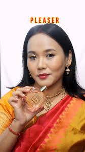 Think spraying more perfume keeps you smelling fresh longer? Think again!  😉 Overapplying fragrance won't make it last longer. Keep it light to enjoy  the scent longer. Let your perfume do the