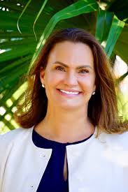 Amy Berkley's Instagram, Twitter & Facebook