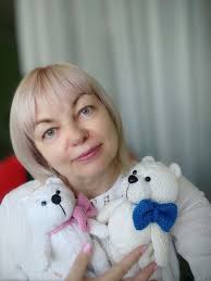 Knitting becomes a popular activity among WNBA fans