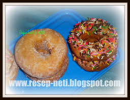 Selain dengan bahan ubi dan kentang, ternyata donat memakai bahan labu kukus juga tidak kalah enak rasanya. Resep Donat Kentang Potatoes Donut Recipe Resep Masakan Rumahan