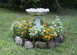 Zinnias Around The Birdbath Bird Bath Garden Bird Bath Planter Bird Bath