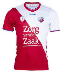 This is the new fc utrecht home kit 2020/21, utrecht's new primary shirt for the upcoming eredivisie season.made by nike, the new utrecht jersey was officially unveiled on 1 july, 2020, on the 50th anniversary of the club's founding (july 1, 1970) New Fc Utrecht Shirt 2018 2019 Fan Petition Sees Hummel Home Kit Change Football Kit News