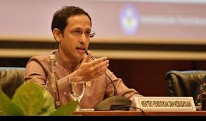 Viral foto pernikahan nadiem makarim di sebuah gereja. Nadiem Makarim Will Start School Digitalization In 2021 World Today News