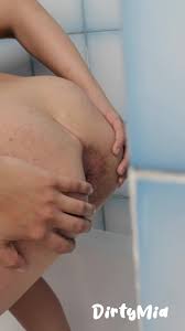 DESPERATE POOP EXPLOSION ON THE WALL - ThisVid.com