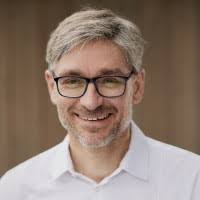 2200+ Profile mit dem Suchbegriff „Eichhorn“